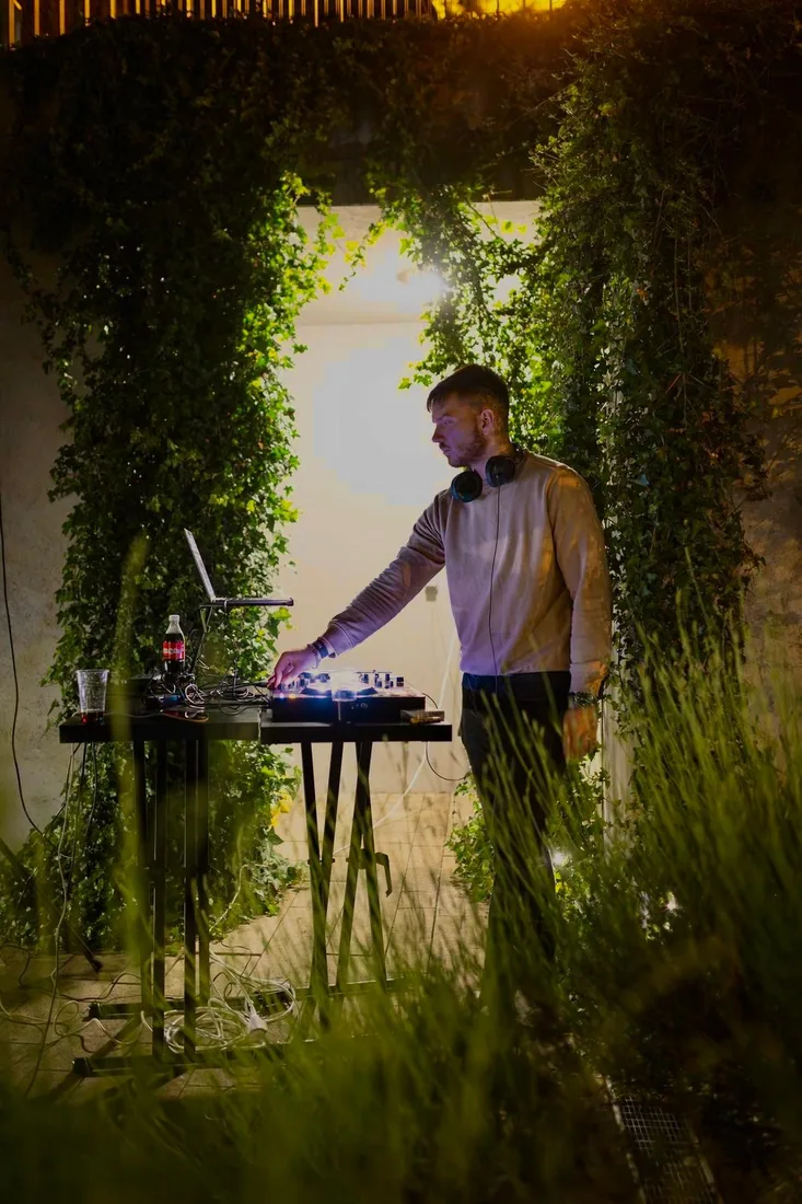 DJ za vanjske privatne zabave, DJ Frix Zagreb